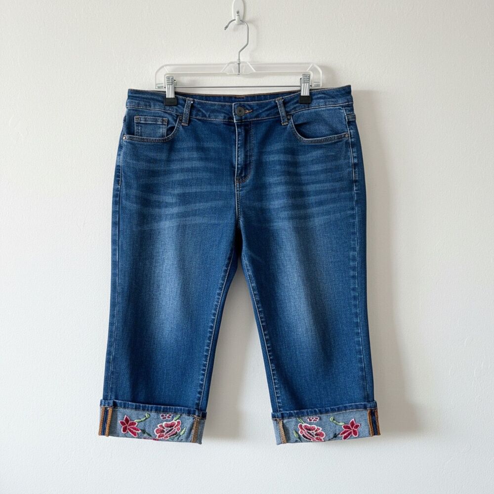 Sandpiper Jeans  Size 18W  Floral Embroidered Cuffs  Gently Used